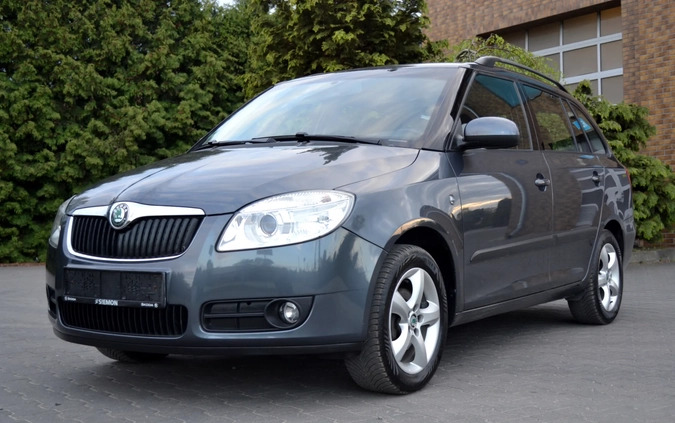 Skoda Fabia cena 16900 przebieg: 174000, rok produkcji 2008 z Gostynin małe 781